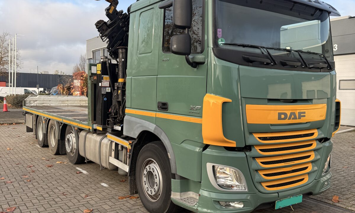 DAF  XF 460 8x2 Triple, Crane truck with Hiab crane 400 E-5 - Image 8