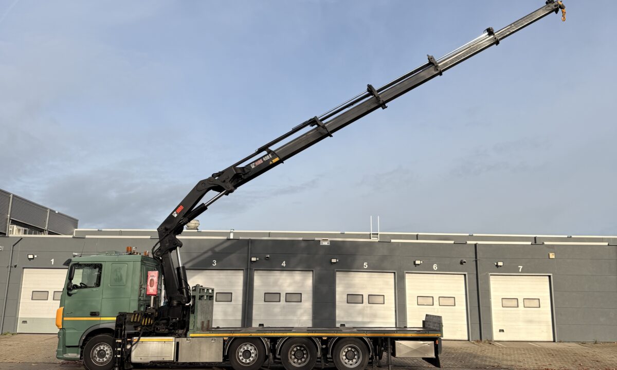 DAF  XF 460 8x2 Triple, Crane truck with Hiab crane 400 E-5 - Image 1