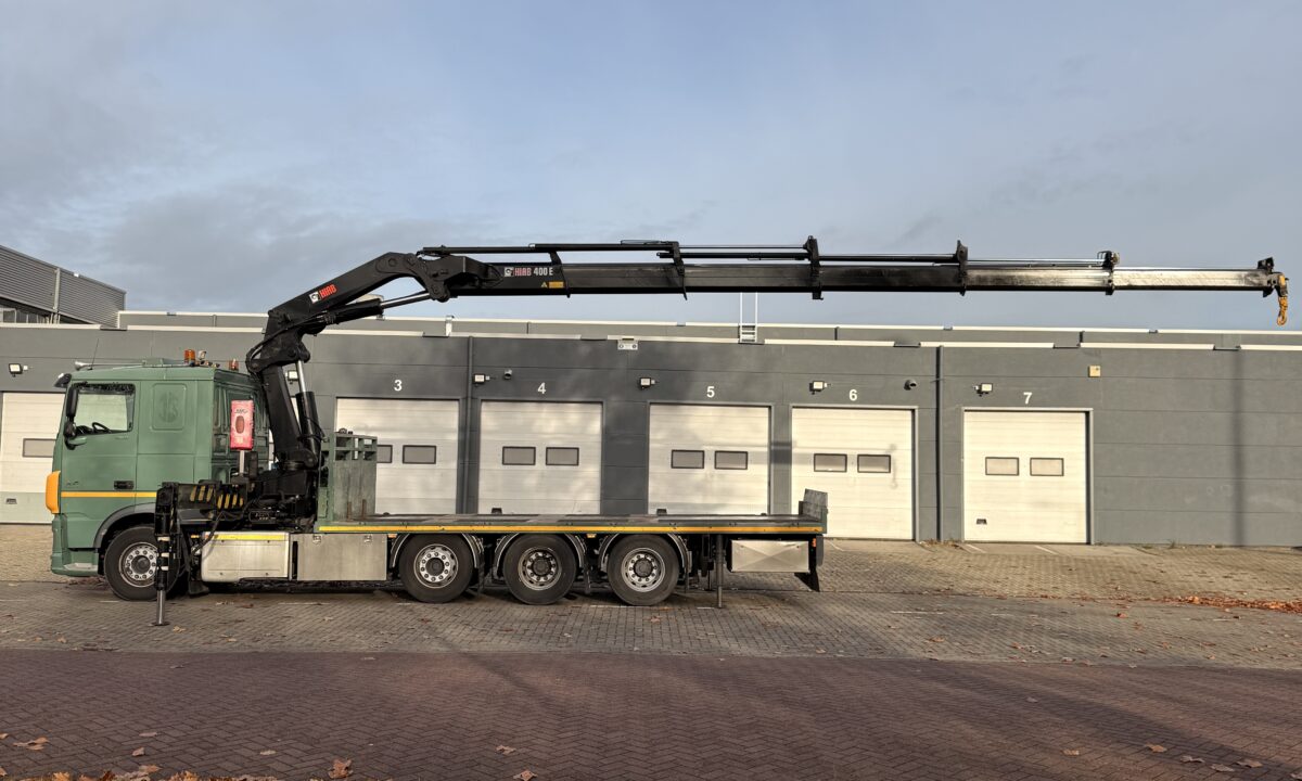DAF  XF 460 8x2 Triple, Crane truck with Hiab crane 400 E-5 - Image 2
