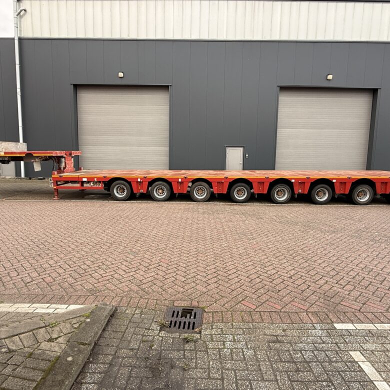 Nooteboom MCO-121-08V, extendable 8-Axle Semi-Trailer - Image 1