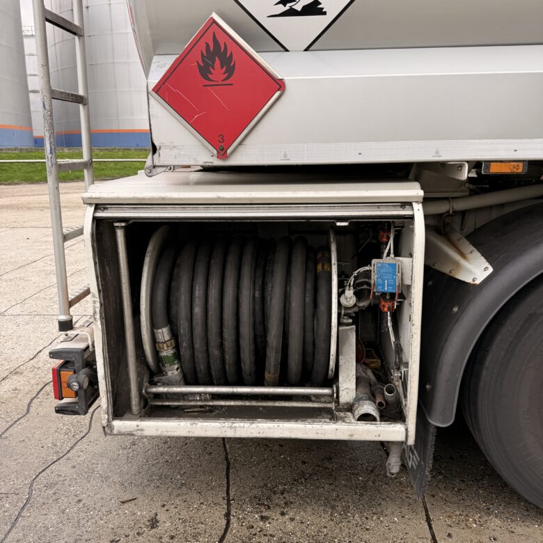 DAF  75.250, Fuel Tankwagen - Image 4