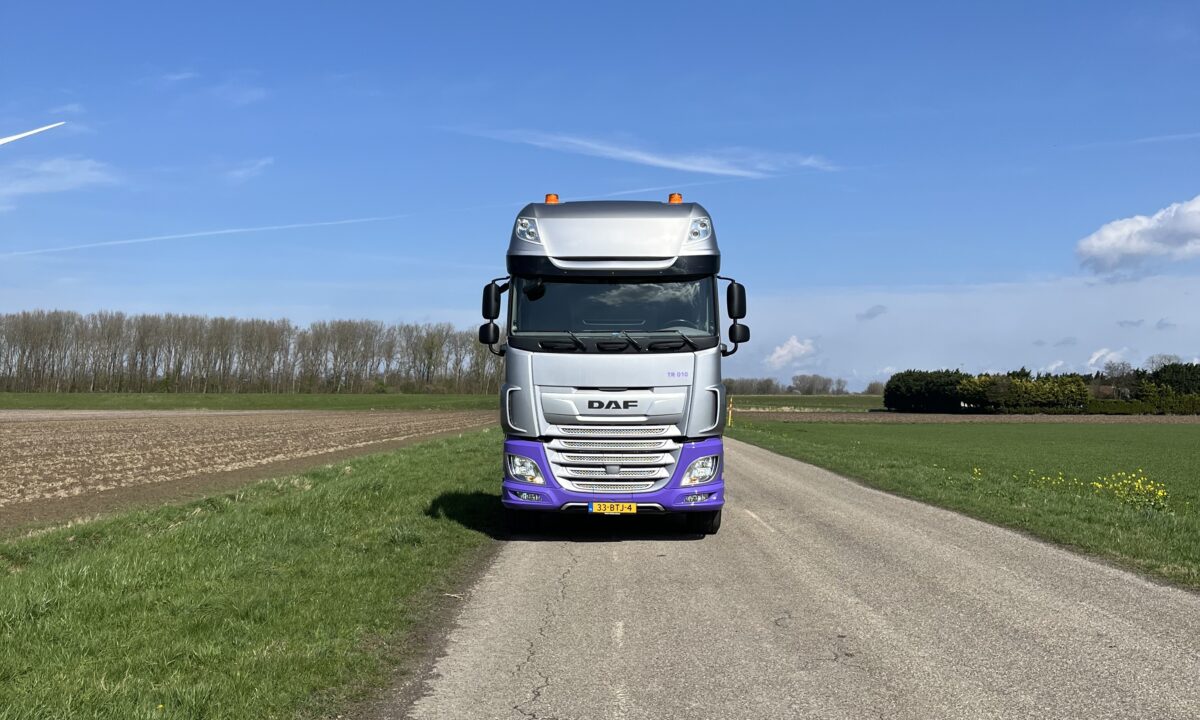 DAF  XF530 6x4 with only 11.000KM ! - Image 5