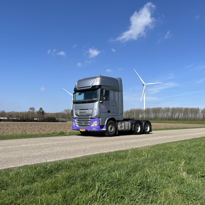 DAF  XF530 6x4 with only 11.000KM ! - Image 6