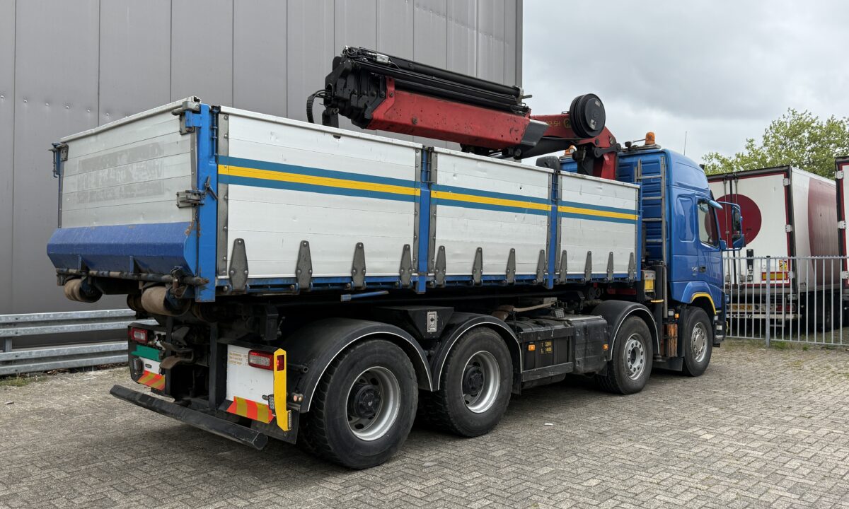 Volvo FMX540 8X4 3-side cable-system/tipper with Palfinger PK34000-SH E - Image 10