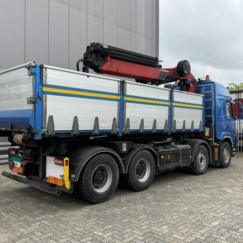 Volvo FMX540 8X4 3-side cable-system/tipper with Palfinger PK34000-SH E - Image 10