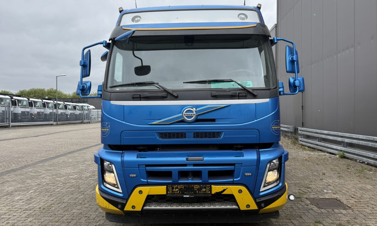 Volvo FMX540 8X4 3-side cable-system/tipper with Palfinger PK34000-SH E - Image 12