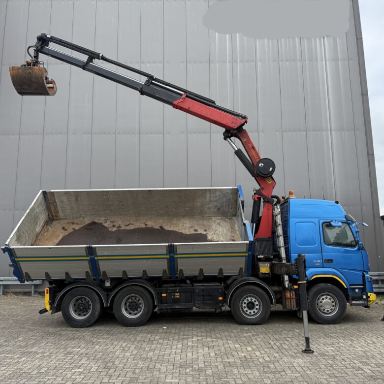 Volvo FMX540 8X4 3-side cable-system/tipper with Palfinger PK34000-SH E - Image 8