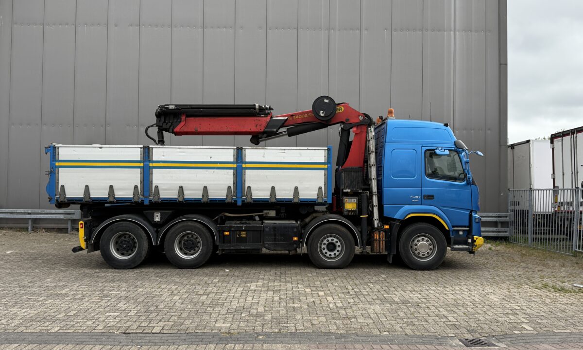Volvo FMX540 8X4 3-side cable-system/tipper with Palfinger PK34000-SH E - Image 3