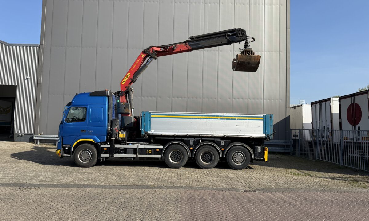 Volvo FMX540 8X4 3-side tipper with Palfinger PK34000-SH E - Image 10