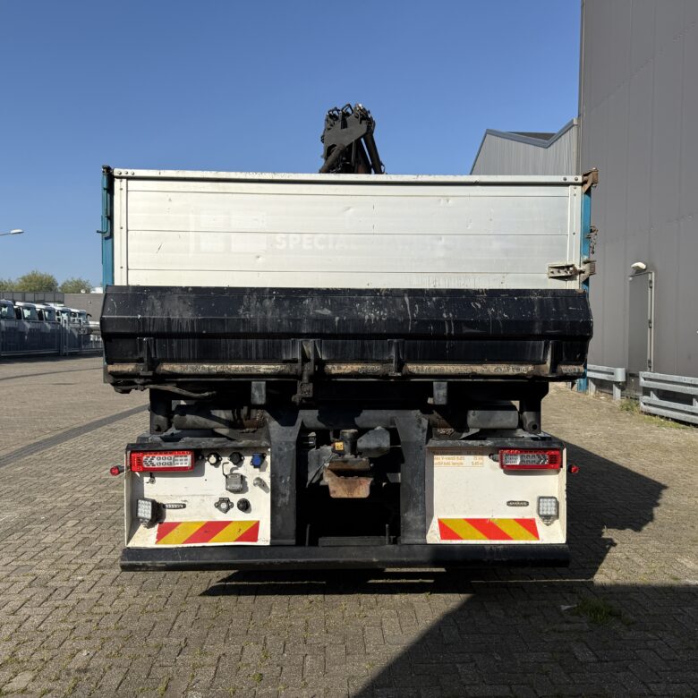 Volvo FMX540 8X4 3-side tipper with Palfinger PK34000-SH E - Image 13