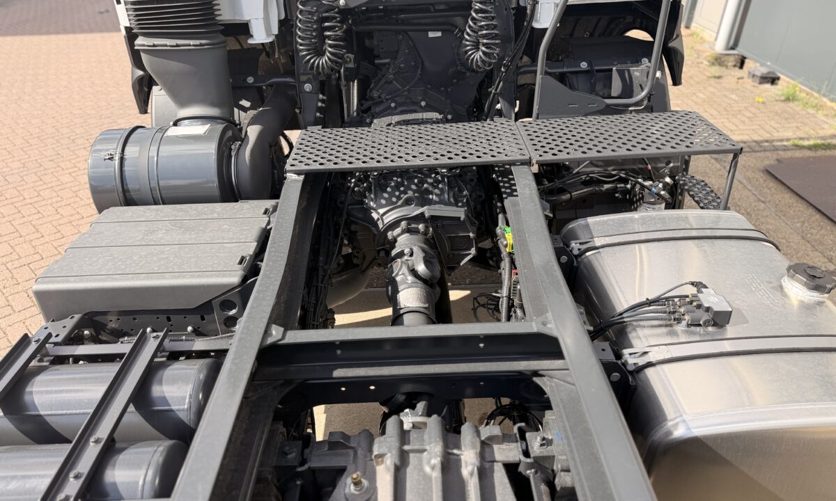 Iveco New and Unused Iveco T-Way 470 - 6x6 - Euro 3 - Image 12