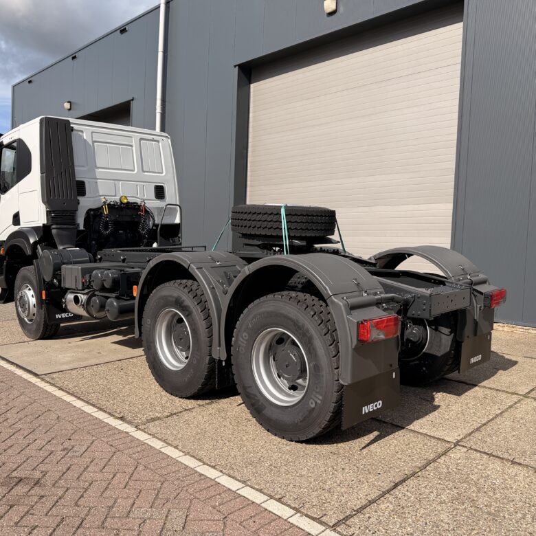 Iveco New and Unused Iveco T-Way 470 - 6x6 - Euro 3 - Image 2