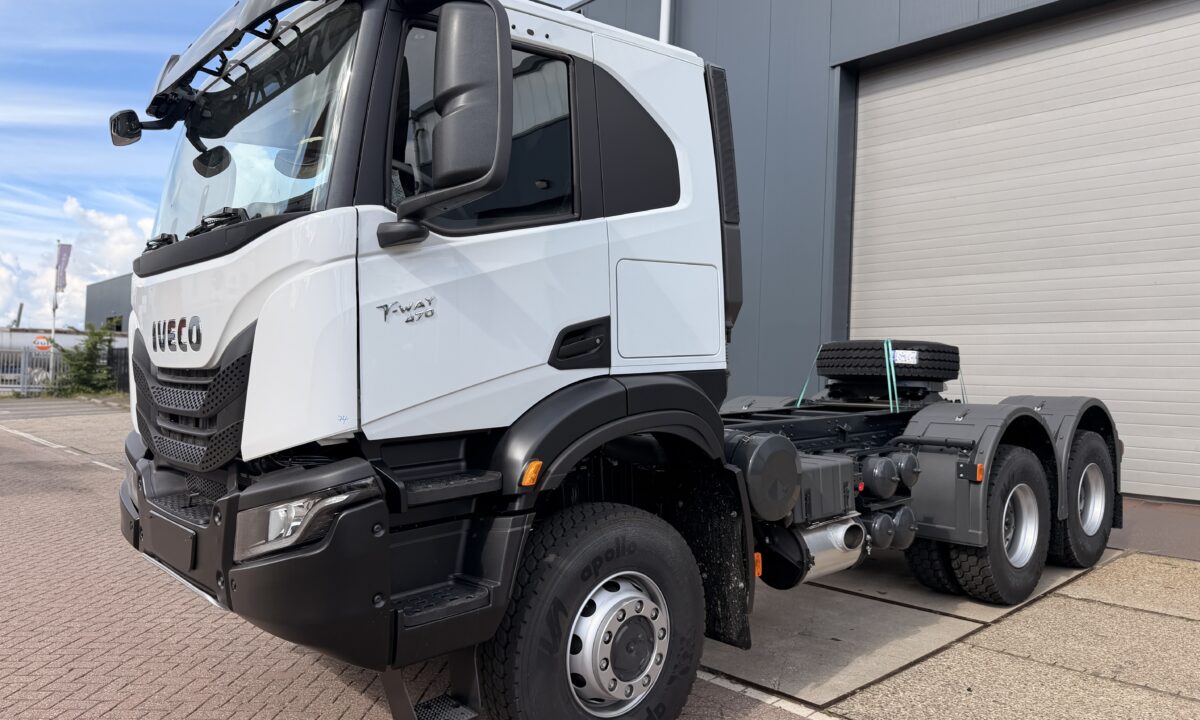 Iveco New and Unused Iveco T-Way 470 - 6x6 - Euro 3 - Image 6