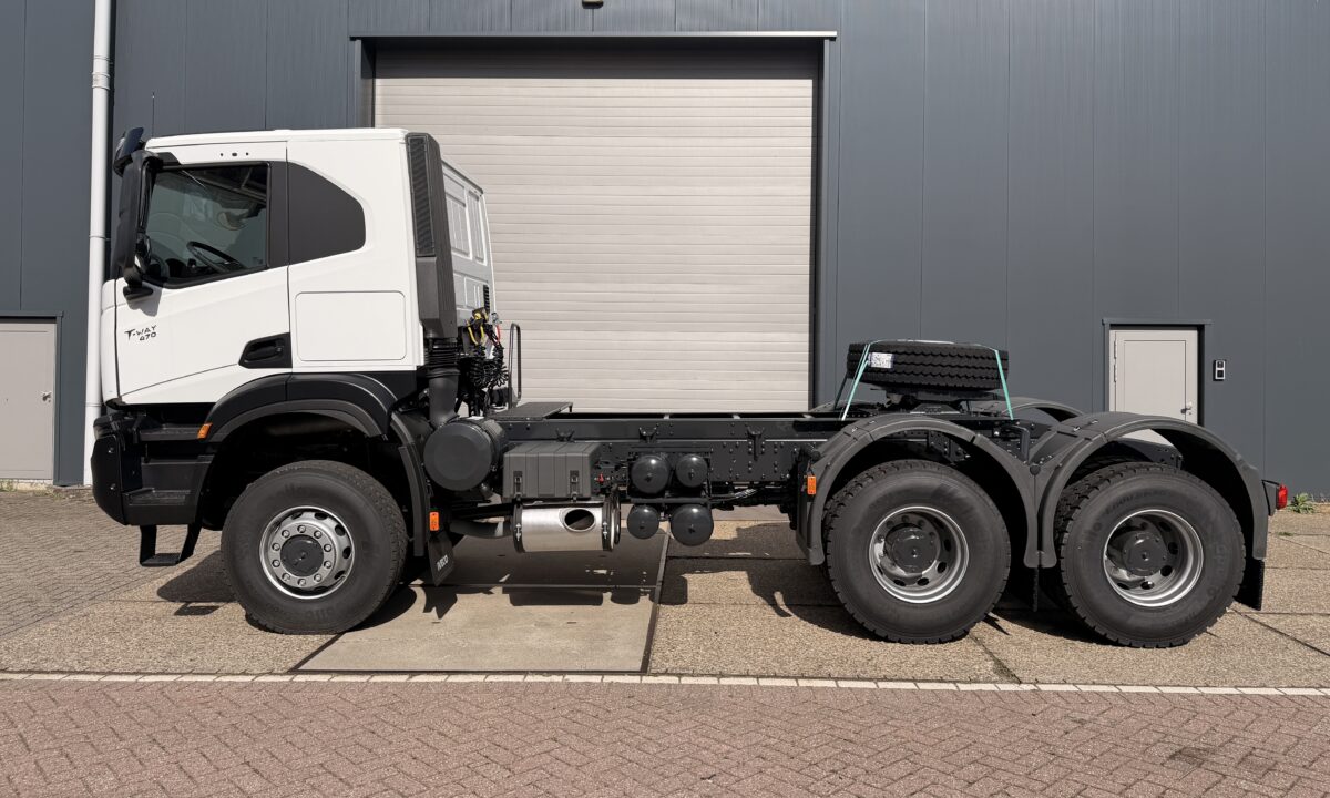 Iveco New and Unused Iveco T-Way 470 - 6x6 - Euro 3 - Image 1