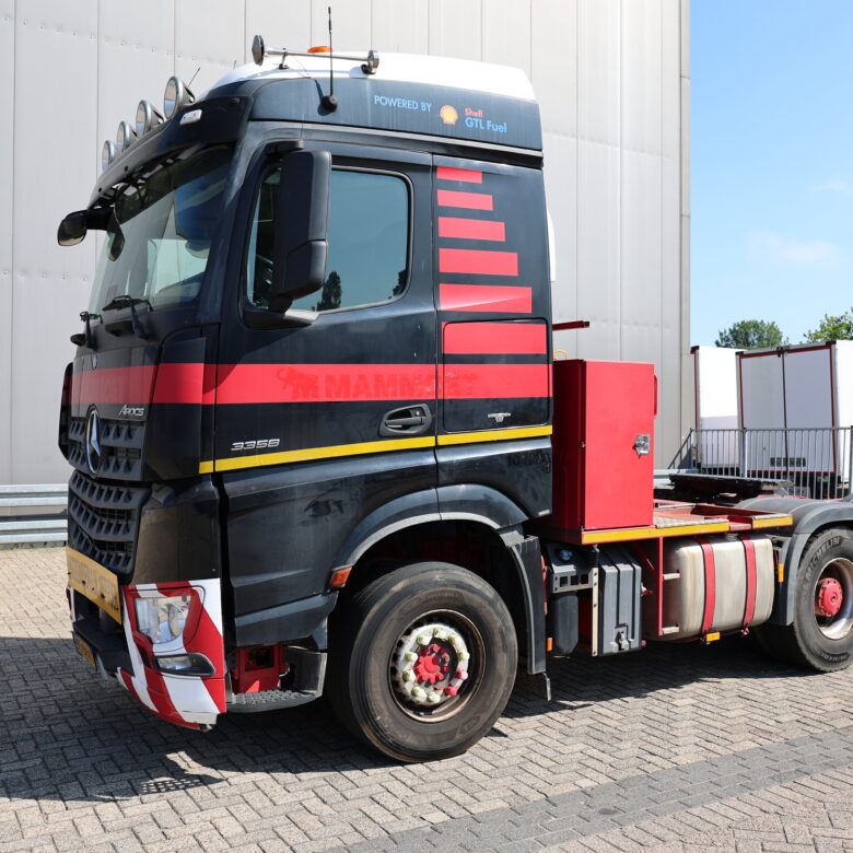 Mercedes Arocs 3358 S 6x4 - 180t Heavy transport - Image 2