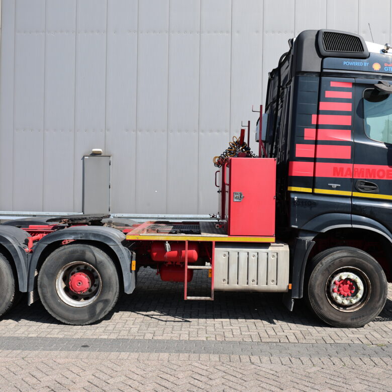 Mercedes Arocs 3358 S 6x4 - 180t Heavy transport - Image 7