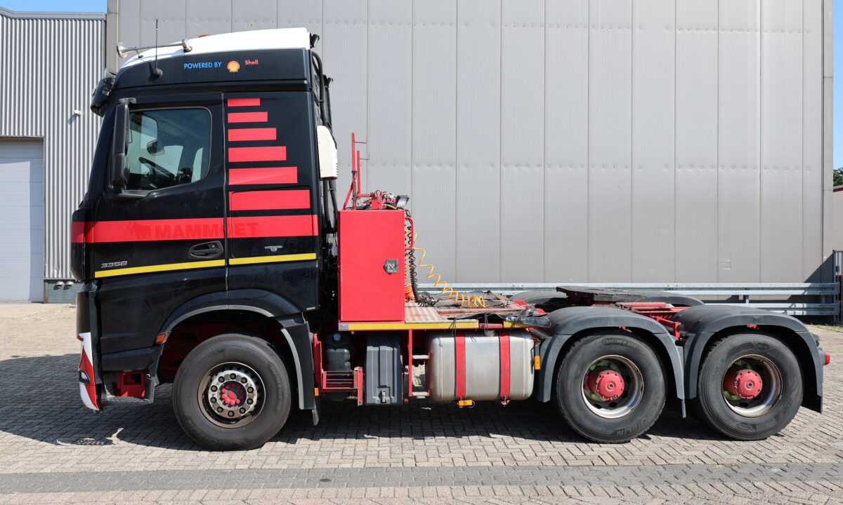 Mercedes Arocs 3358 S 6x4 - 180t Heavy transport - Image 1