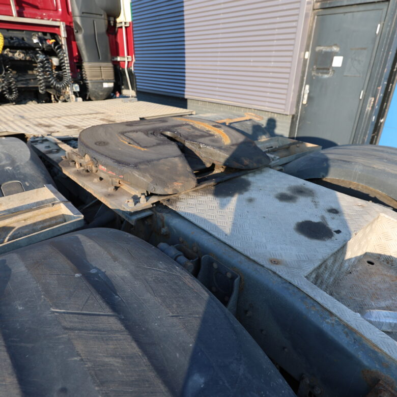DAF  XF460, 6x2. Manual Gearbox - Image 11